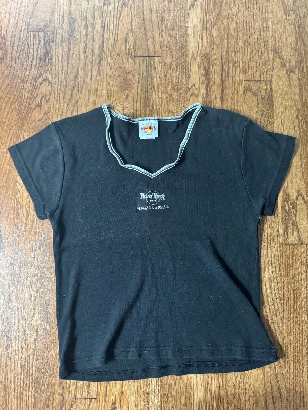 Hard Rock Café Niagara Falls Black Tee with Contrast Trim